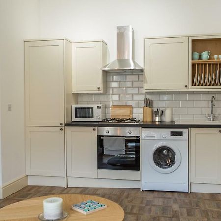 Stylish Apartment Close To Gloucester Quays & Docks Zewnętrze zdjęcie